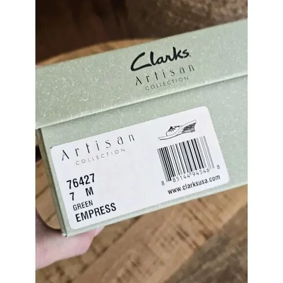 Clarks Artisan Collection Green Empress Beaded Wooden Wedge Sandal Size 7 M EUC - Picture 11 of 12